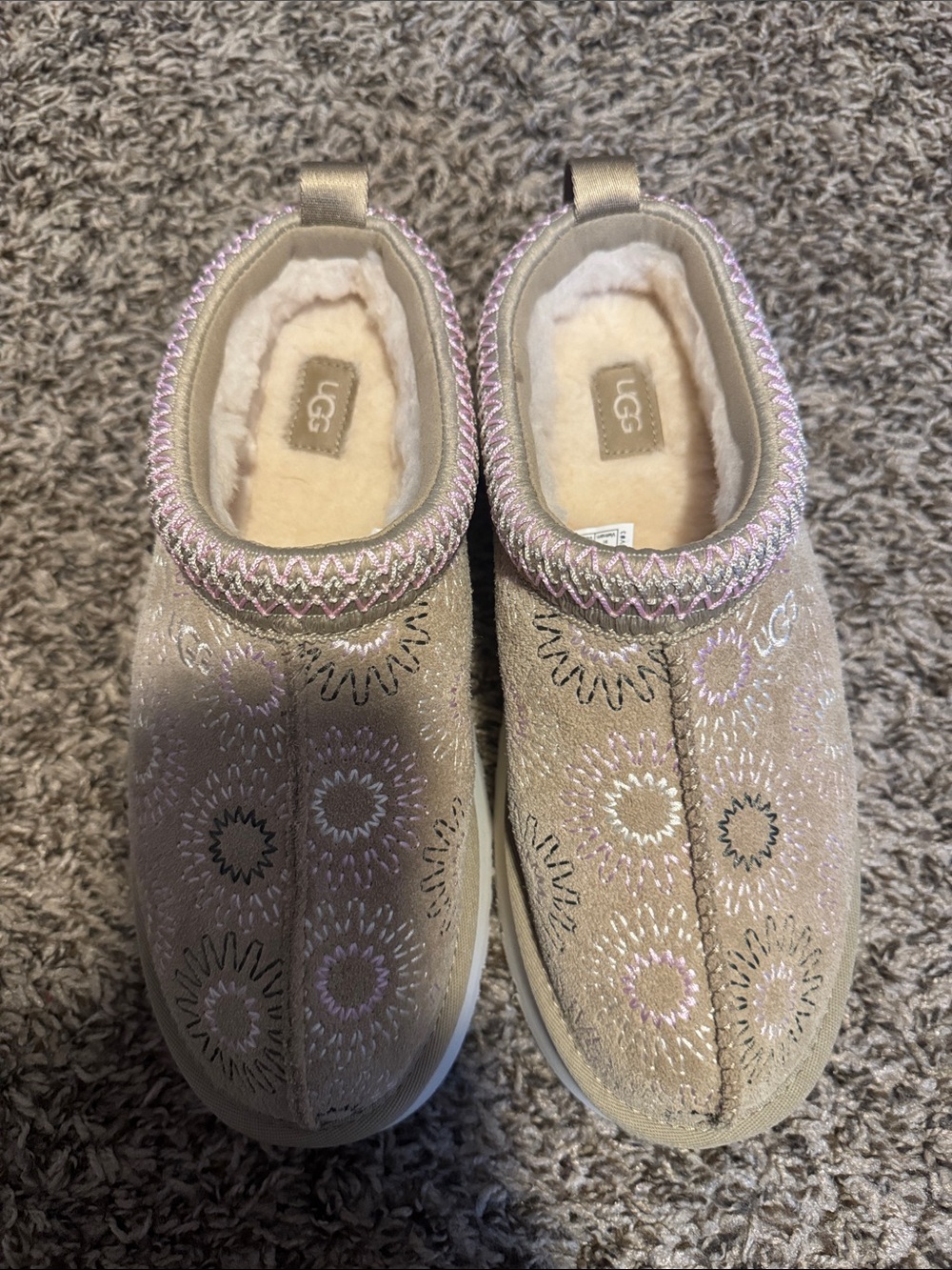 UGG Tazz Sun Stitch Slippers